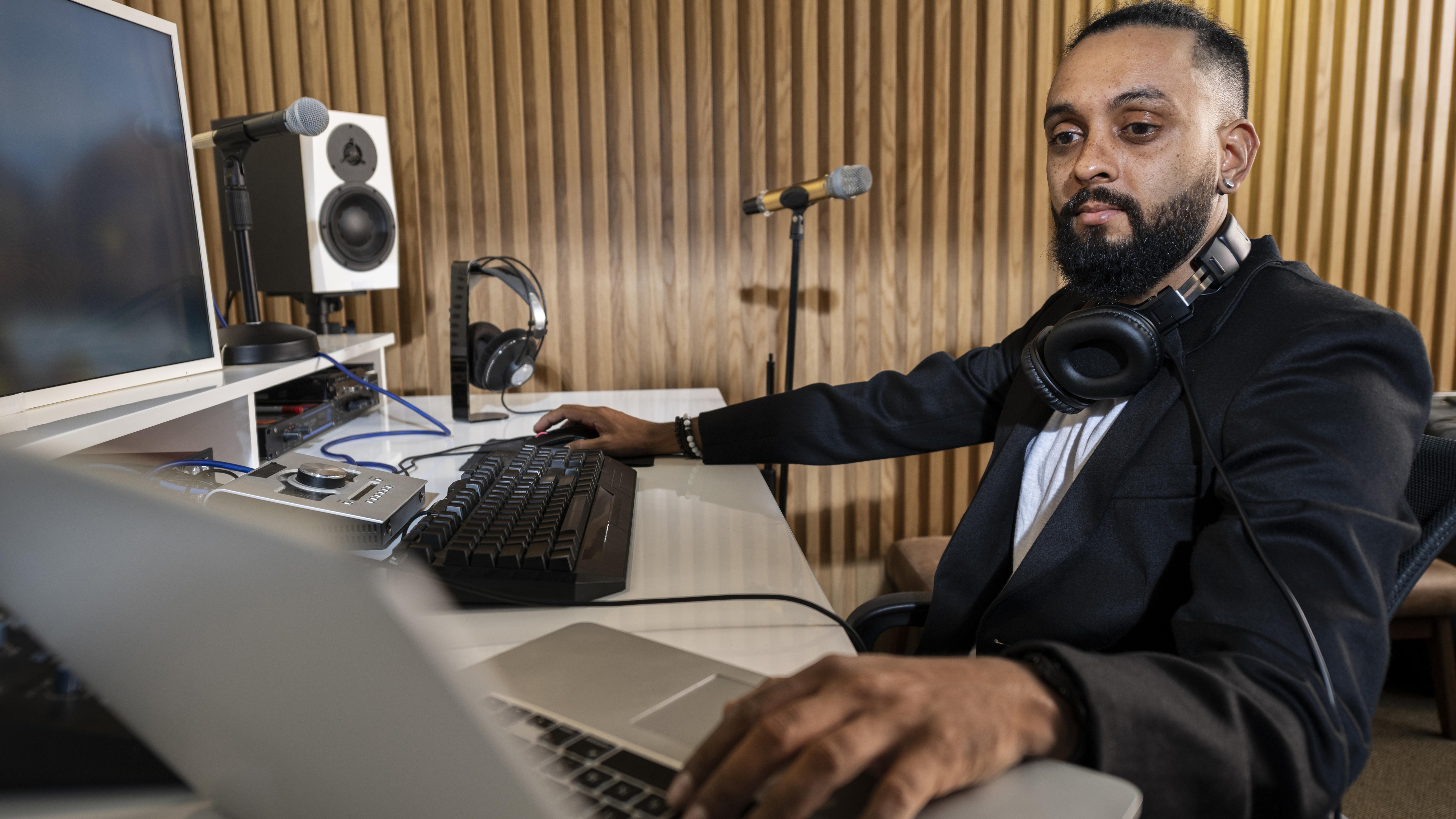 Hindi Voice AI: Understanding Dialects and Regional Accents